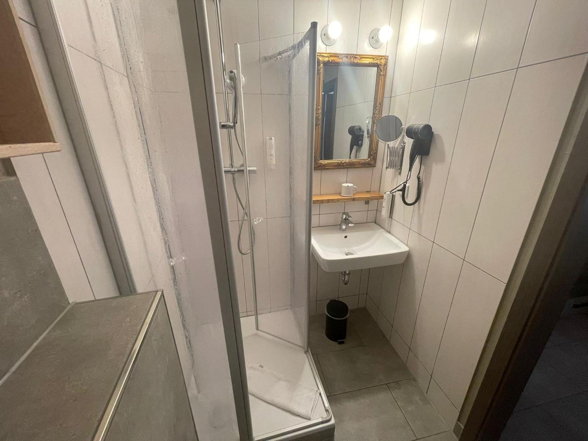 Zentrales Kobytinyhaus City Apartment Herford,Wlan,Parkplatz Esterno foto